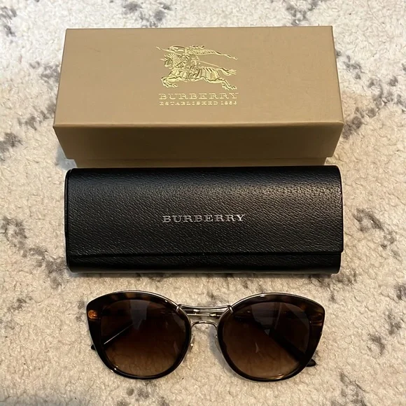 Burberry | Accessories | Authentic Burberry Cat Eye  display picture 1